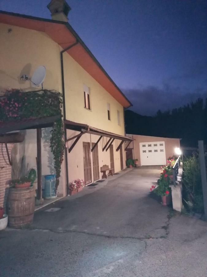 Le Stanze Di Bacco Villa Cagnano Amiterno Dış mekan fotoğraf